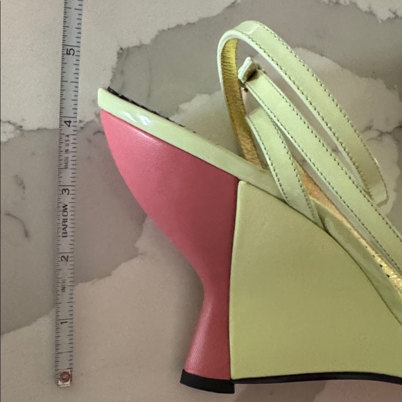 GUCCI Authentic Crystal Tiger Wedge Sandals EUR 39.5 US 9.5 Patent Leather - Picture 7 of 7